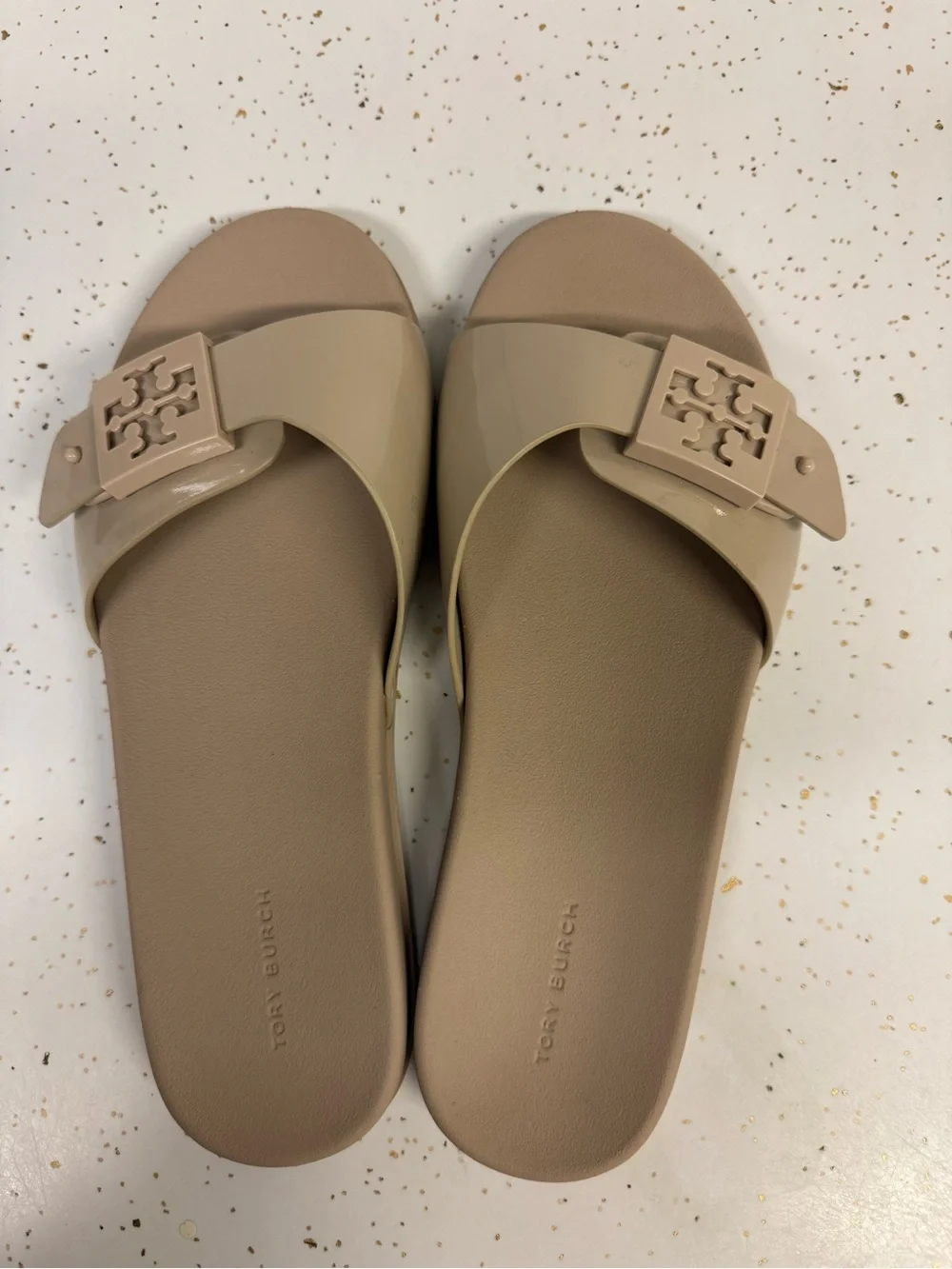 Tory Burch Mellow Buckle Stone Grey Patent Slide with Logo Buckle Size 9
